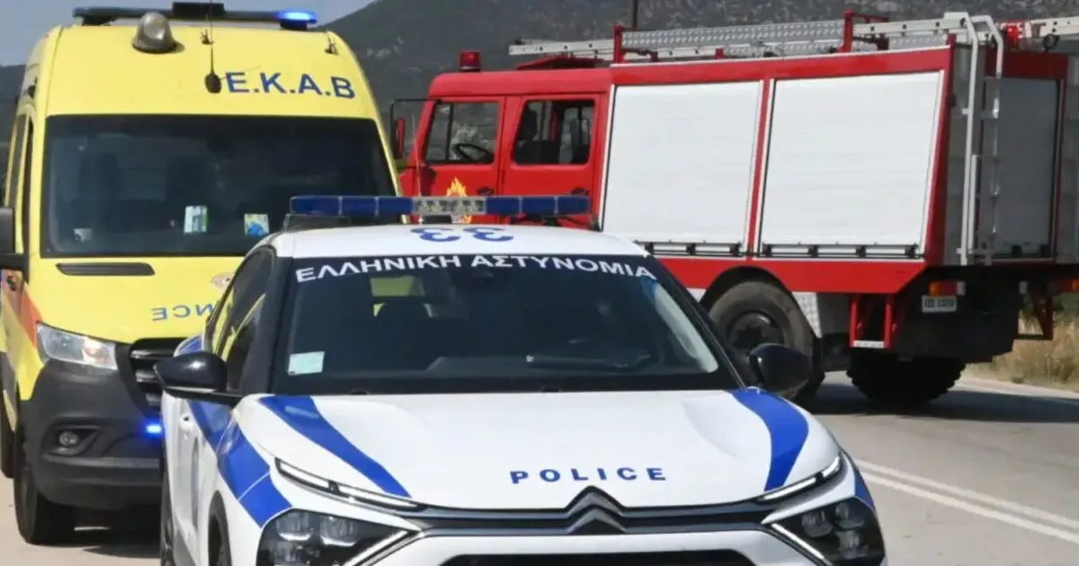 Αστυνομικοί της Τροχαίας σε σημείο τροχαίου στην Περιφερειακή Θεσσαλονίκης