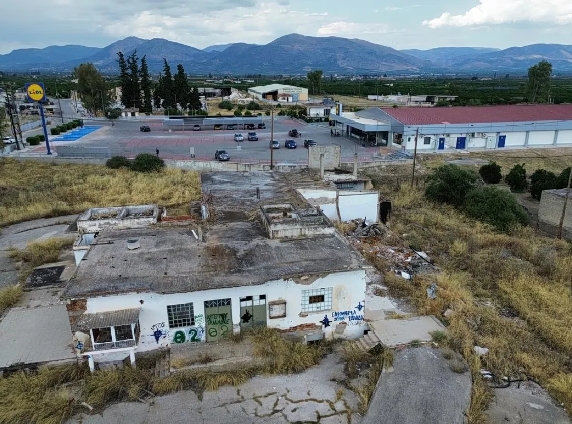 Αστυνομικό περιπολικό σε καταδίωξη τη νύχτα στο Άργος