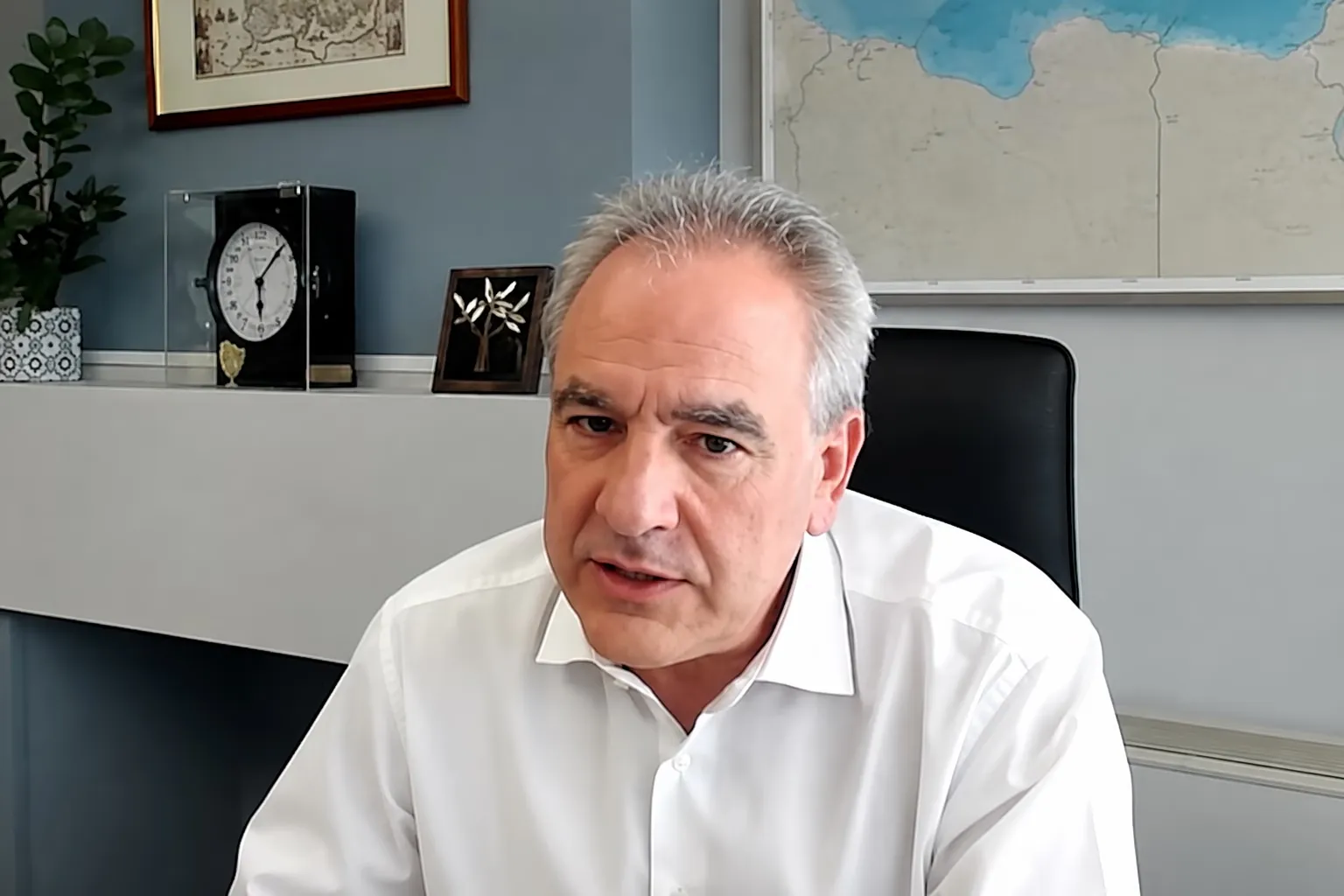 Ο Θάνος Ντόκος σε συνέντευξη για τους Ρώσους φαρσέρ
