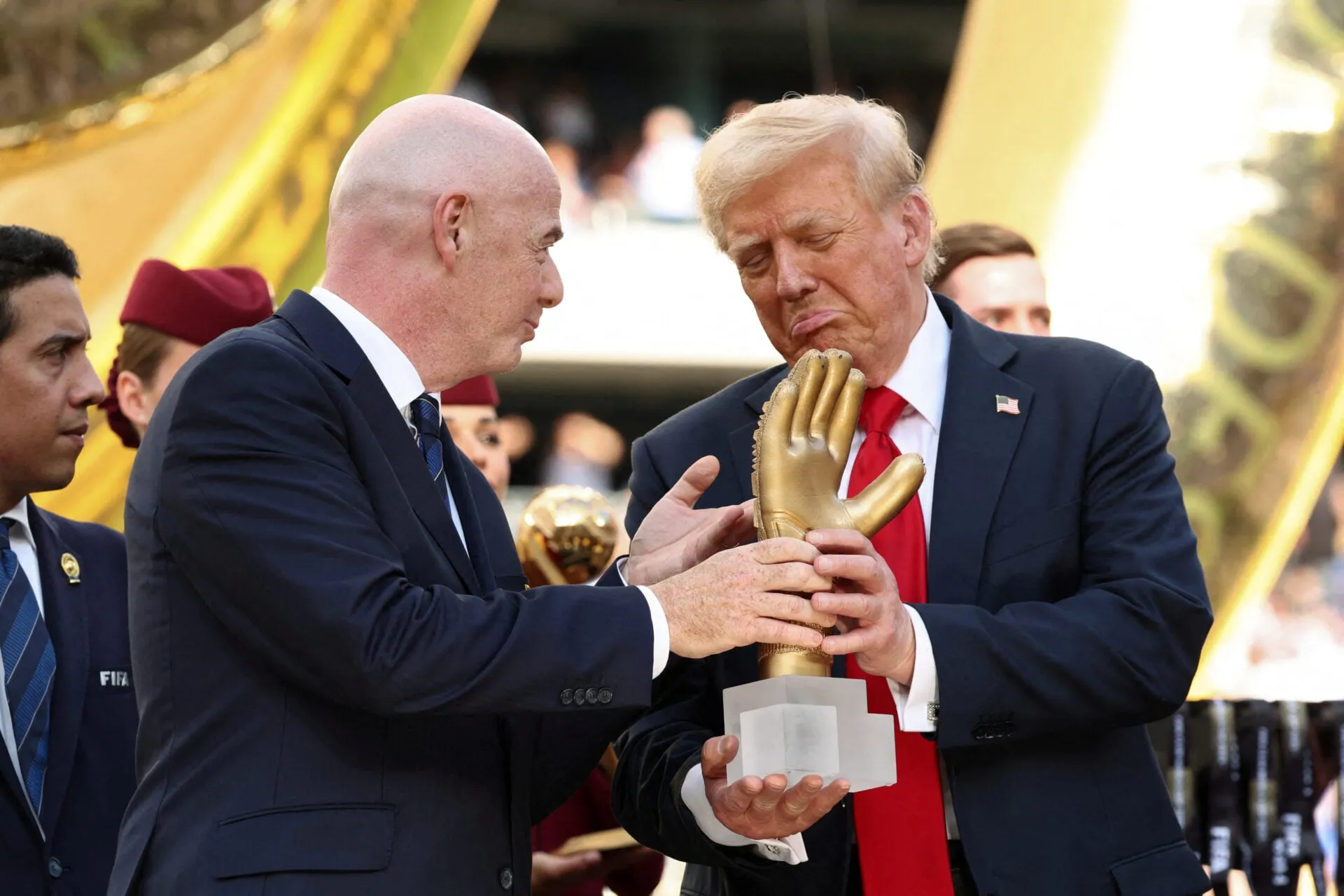 Ο Τραμπ και το λογότυπο της FIFA στο Μουντιάλ 2026
