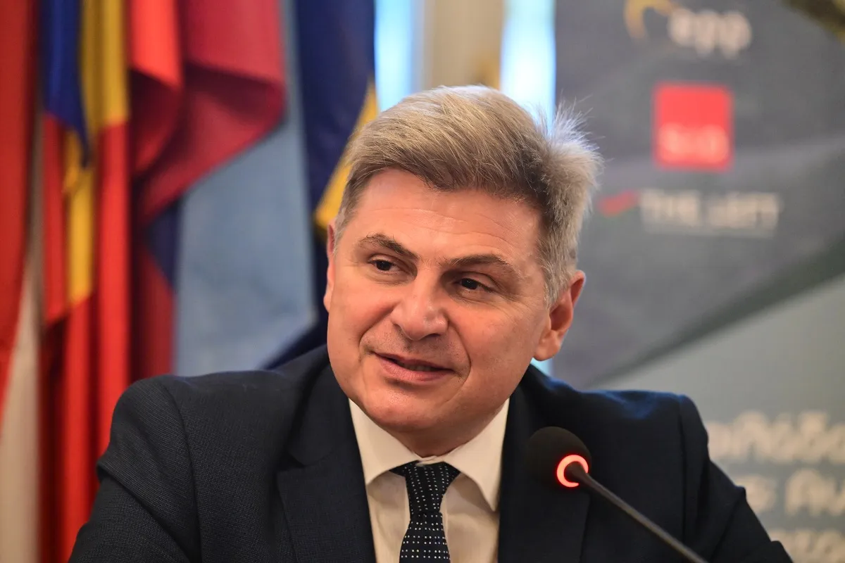 Ο ευρωβουλευτής Νίκος Φαραντούρης στο Ευρωπαϊκό Κοινοβούλιο