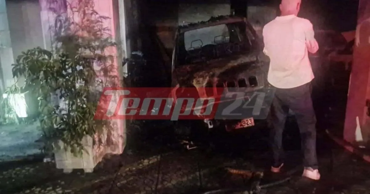 Φωτιά σε πολυκατοικία στην Πάτρα, πυροσβέστες επιχειρούν