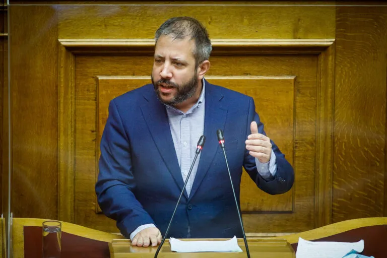 Ο βουλευτής Αλέξανδρος Μεϊκόπουλος στη Βουλή των Ελλήνων