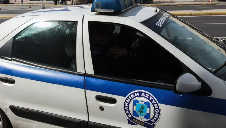 Ασθενοφόρο ΕΚΑΒ σε σημείο τροχαίου δυστυχήματος