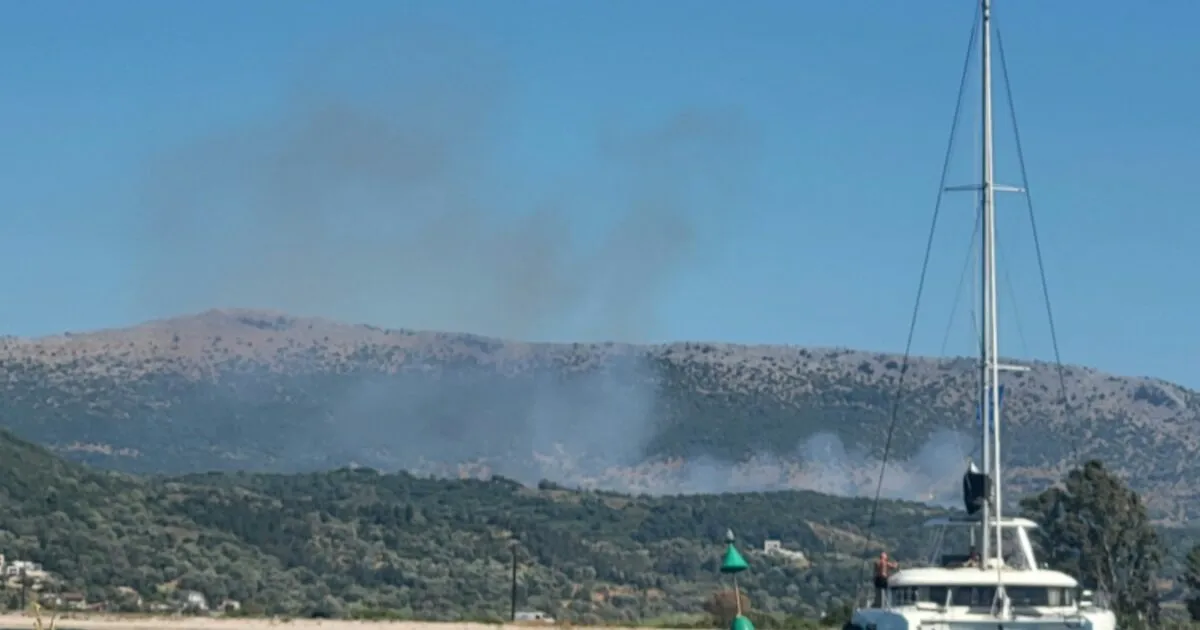 Φωτιά στην Πλαγιά Αιτωλοακαρνανίας: Μάχη με 38 πυροσβέστες