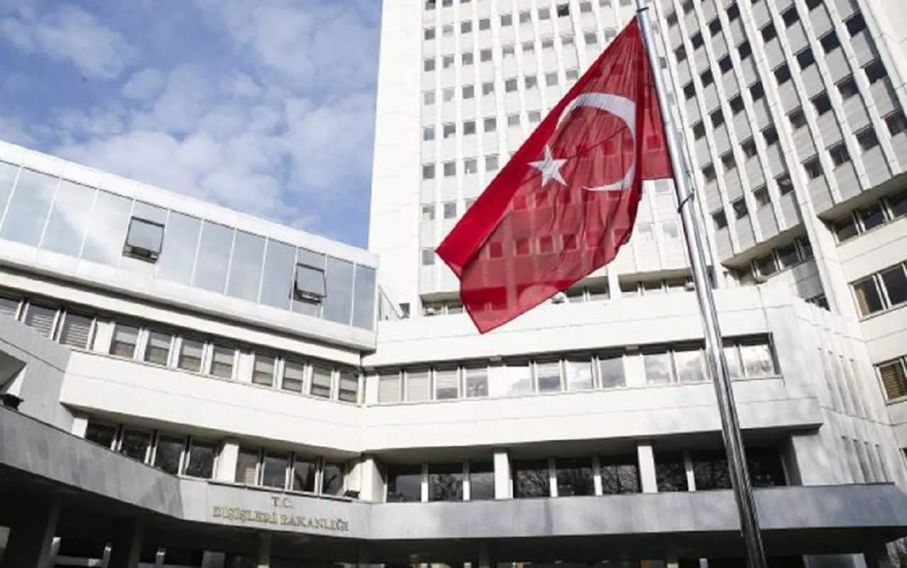 Σημαίες Τουρκίας και Ισραήλ σε κλίμα διπλωματικής έντασης