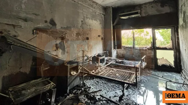 Ασθενοφόρα και πυροσβέστες έξω από το Σισμανόγλειο Νοσοκομείο
