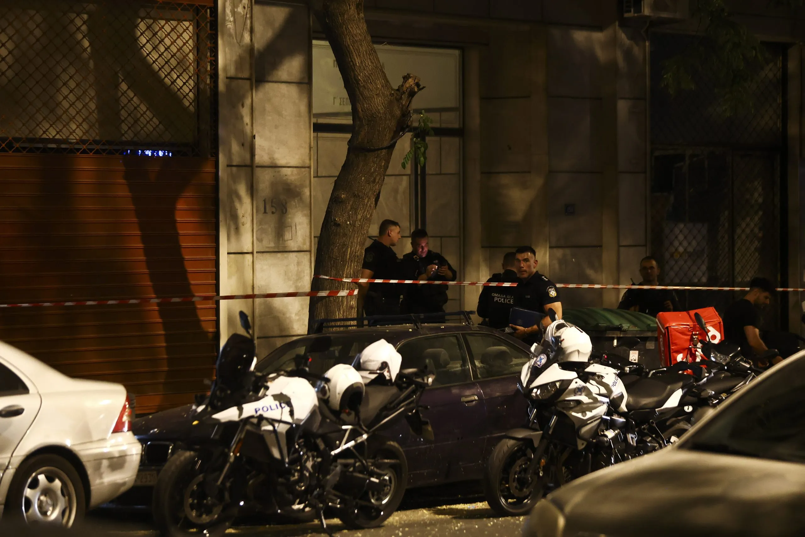 Αστυνομικός αποκλεισμός στο γραφείο του ποινικολόγου Σταύρου Γεωργίου