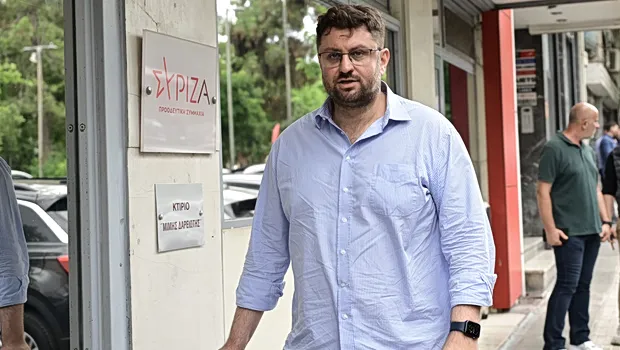 Ο Κώστας Τσουρός παρουσιαστής της εκπομπής Το χουμε στον ΣΚΑΪ