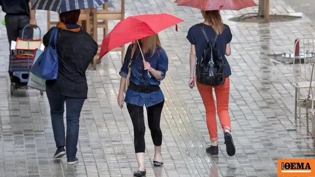 Σύννεφα καταιγίδας πάνω από την Αθήνα και την Αττική