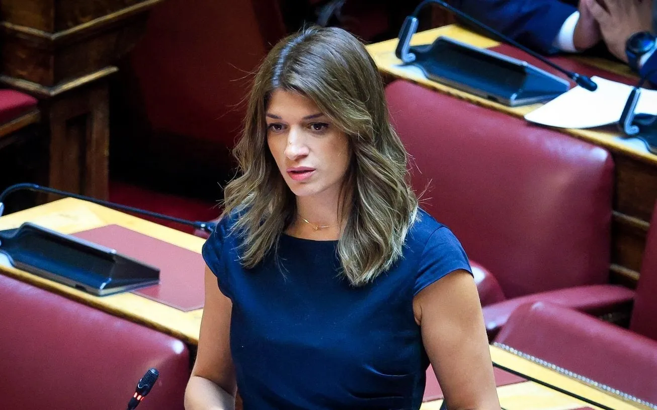 Η Κατερίνα Νοτοπούλου ανακοινώνει την παραίτησή της από τον ΣΥΡΙΖΑ