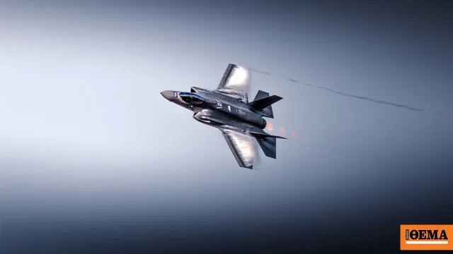 Μαχητικό αεροσκάφος F-35 σε πτήση