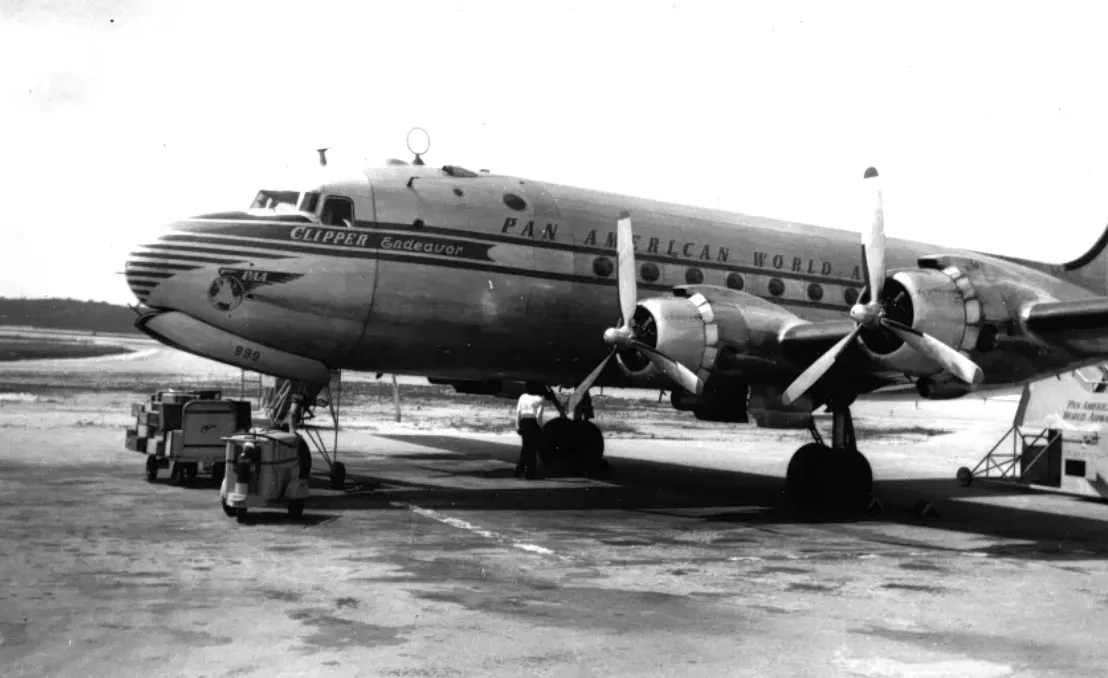 Συντρίμμια αεροσκάφους Pan Am στον βυθό του Ατλαντικού