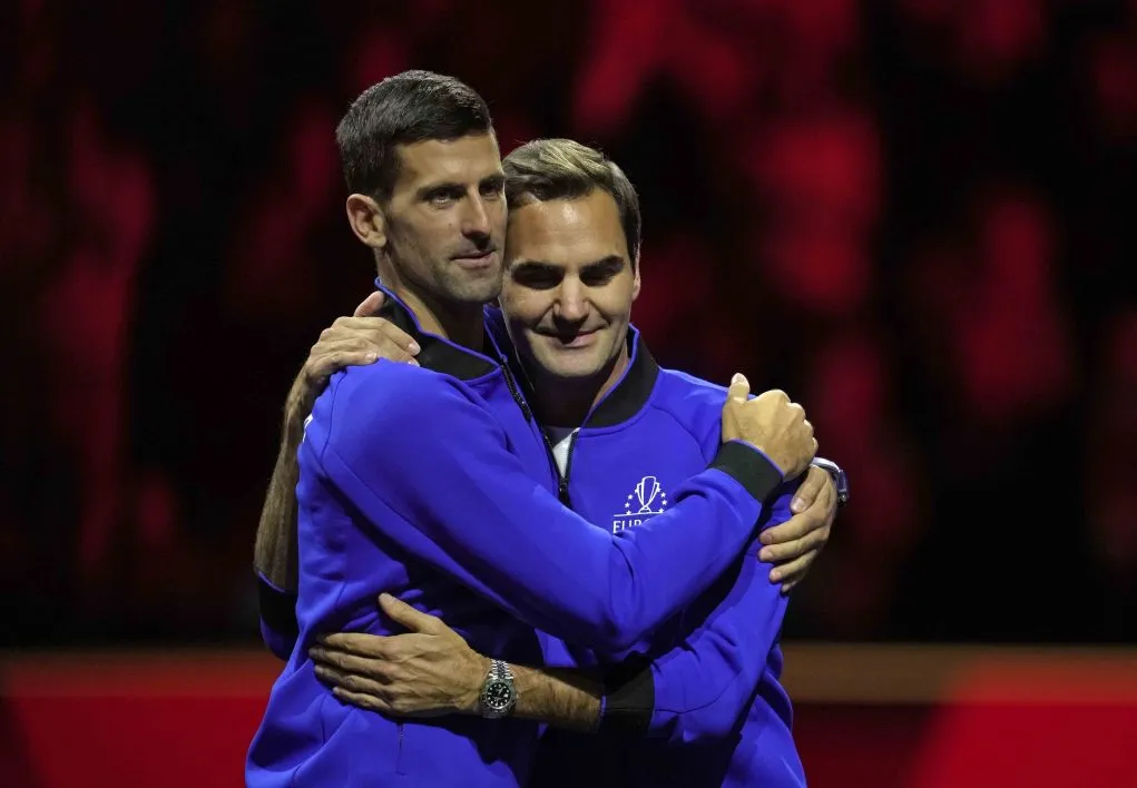 Ο Τζόκοβιτς πανηγυρίζει νίκη στο Wimbledon