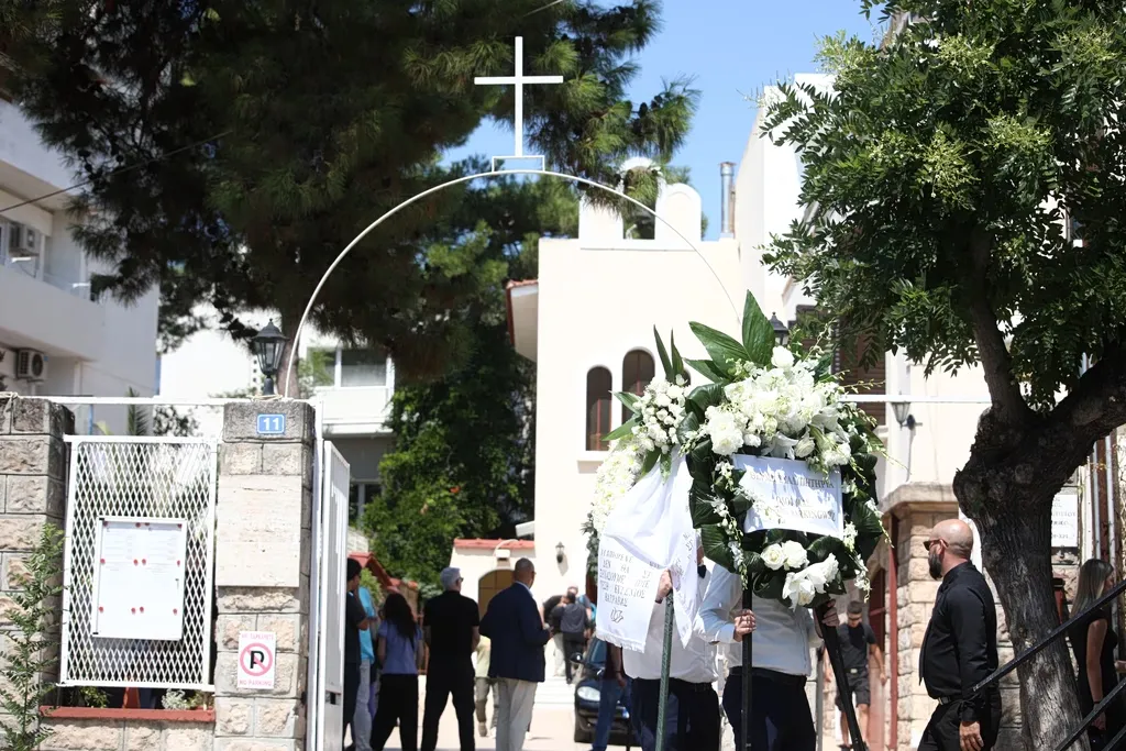 Η κηδεία του Λορέντζο Καριέρε στο Παλαιό Ψυχικό