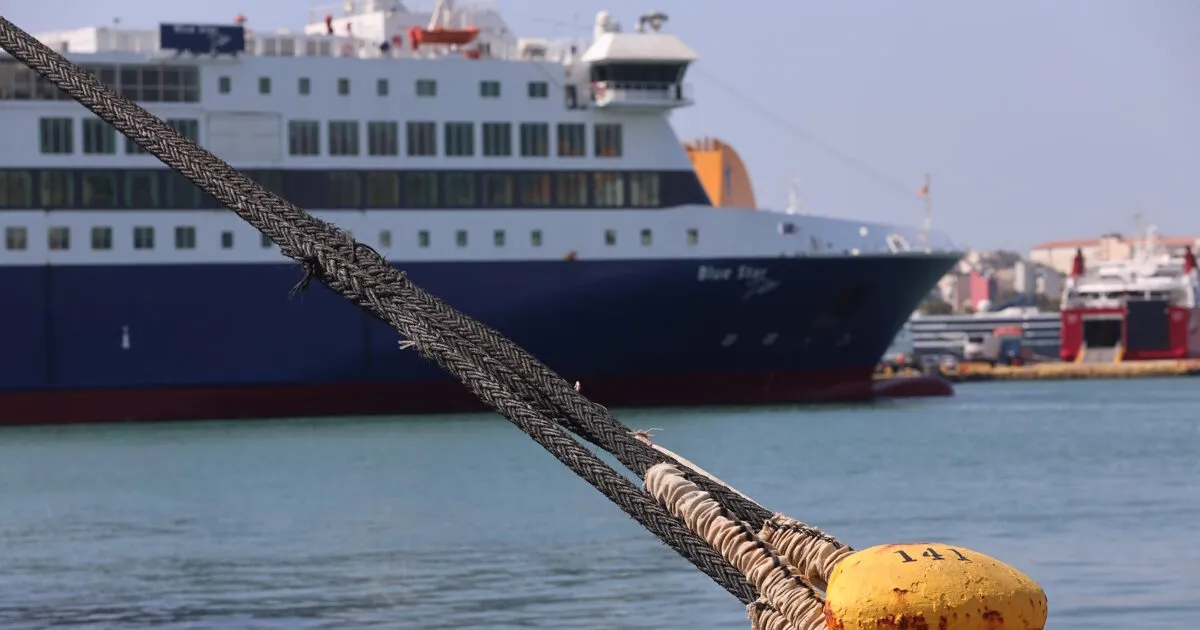 Πλοία δεμένα στο λιμάνι της Ραφήνας κατά την απεργία