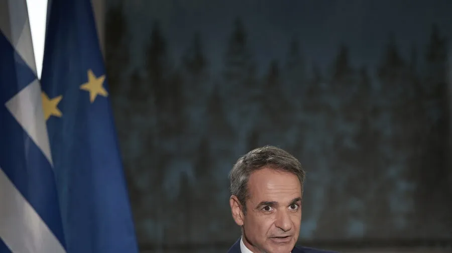 Ο Μητσοτάκης αποκλείει εκλογές το φθινόπωρο σε συνέντευξη