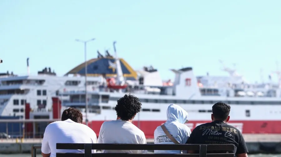 Λιμενικό: Αίρεται σταδιακά το απαγορευτικό απόπλου
