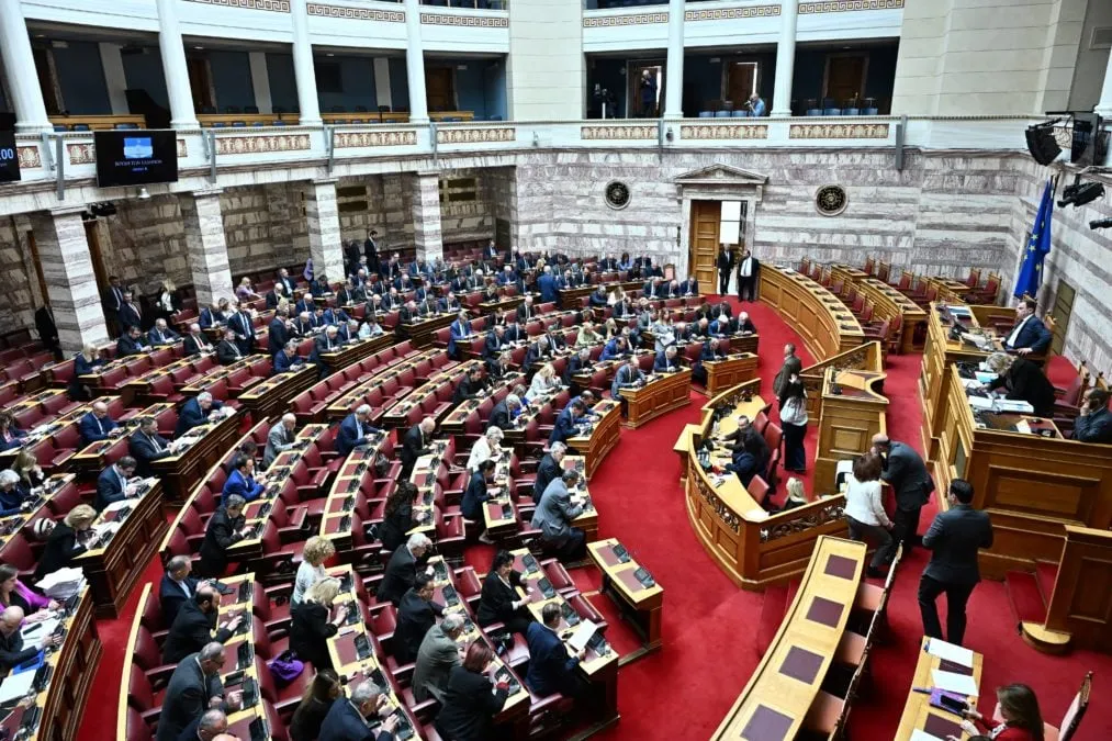 Ολομέλεια της Βουλής κατά την ψήφιση νομοσχεδίου
