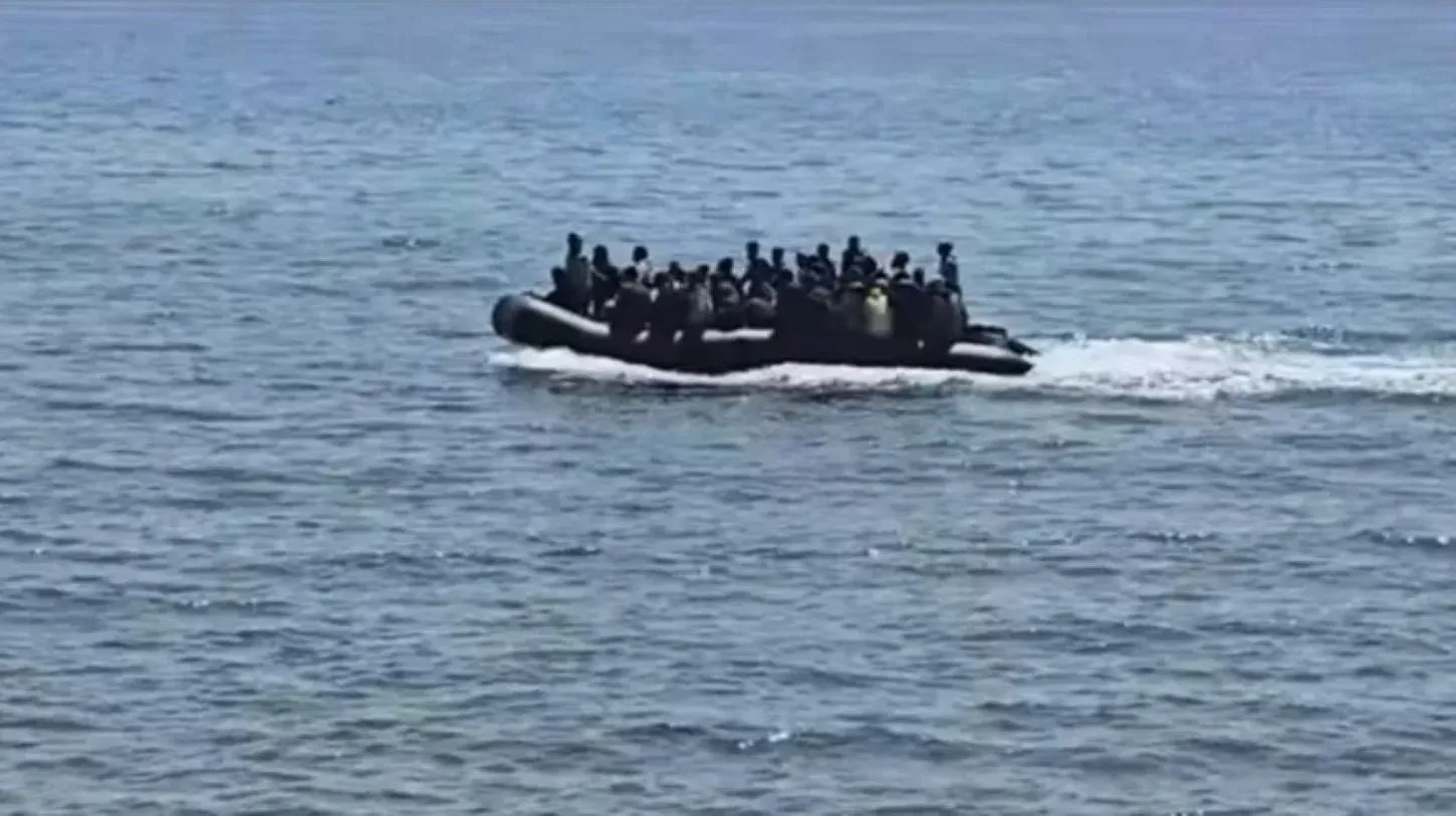 Σκάφος με μετανάστες στα ανοικτά της Λιβύης