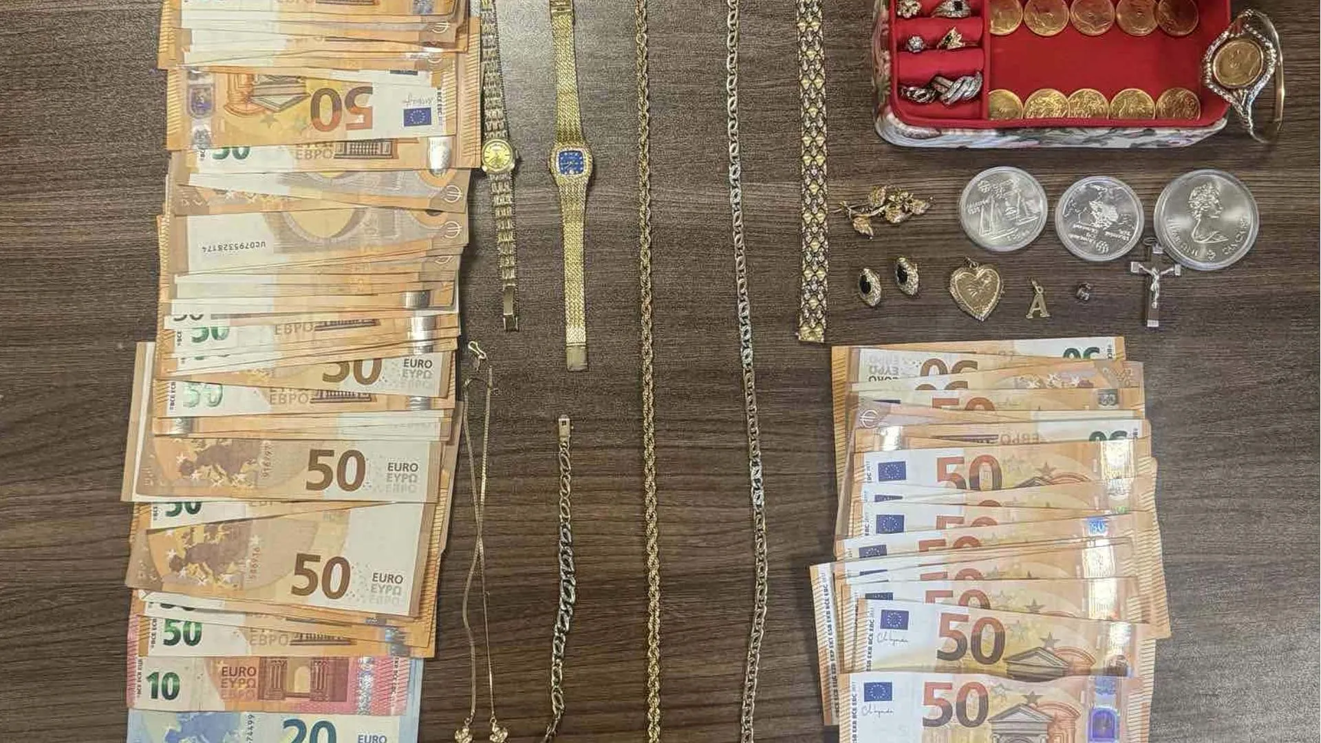 Αστυνομικός έλεγχος στο αεροδρόμιο της Χίου
