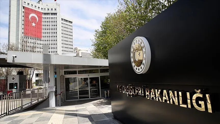 Σημαίες Τουρκίας και Κύπρου σε διαπραγματεύσεις για το Κυπριακό
