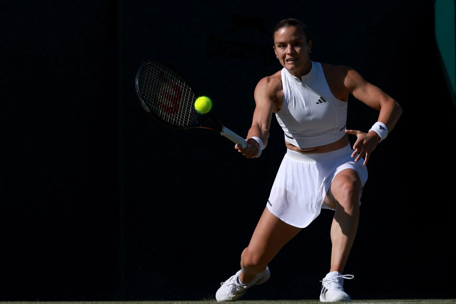 Η Μαρία Σάκκαρη πανηγυρίζει πρόκριση στο Wimbledon