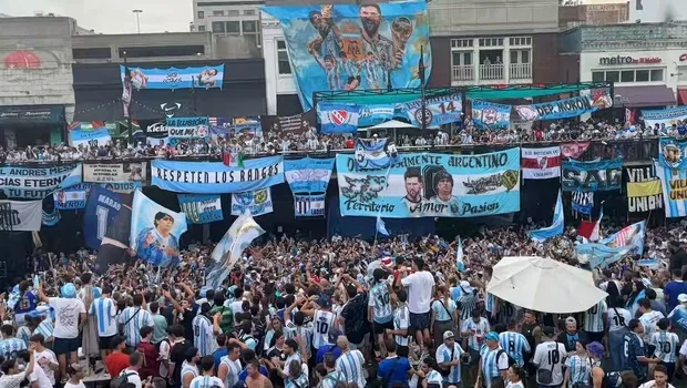 Παίκτες Αργεντινής και Αγγλίας πριν τον ημιτελικό του Μουντιάλ