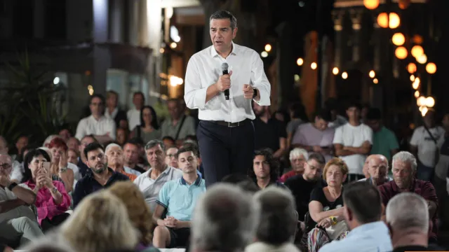 Ο Αλέξης Τσίπρας παρουσιάζει σχέδιο για την Τοπική Αυτοδιοίκηση