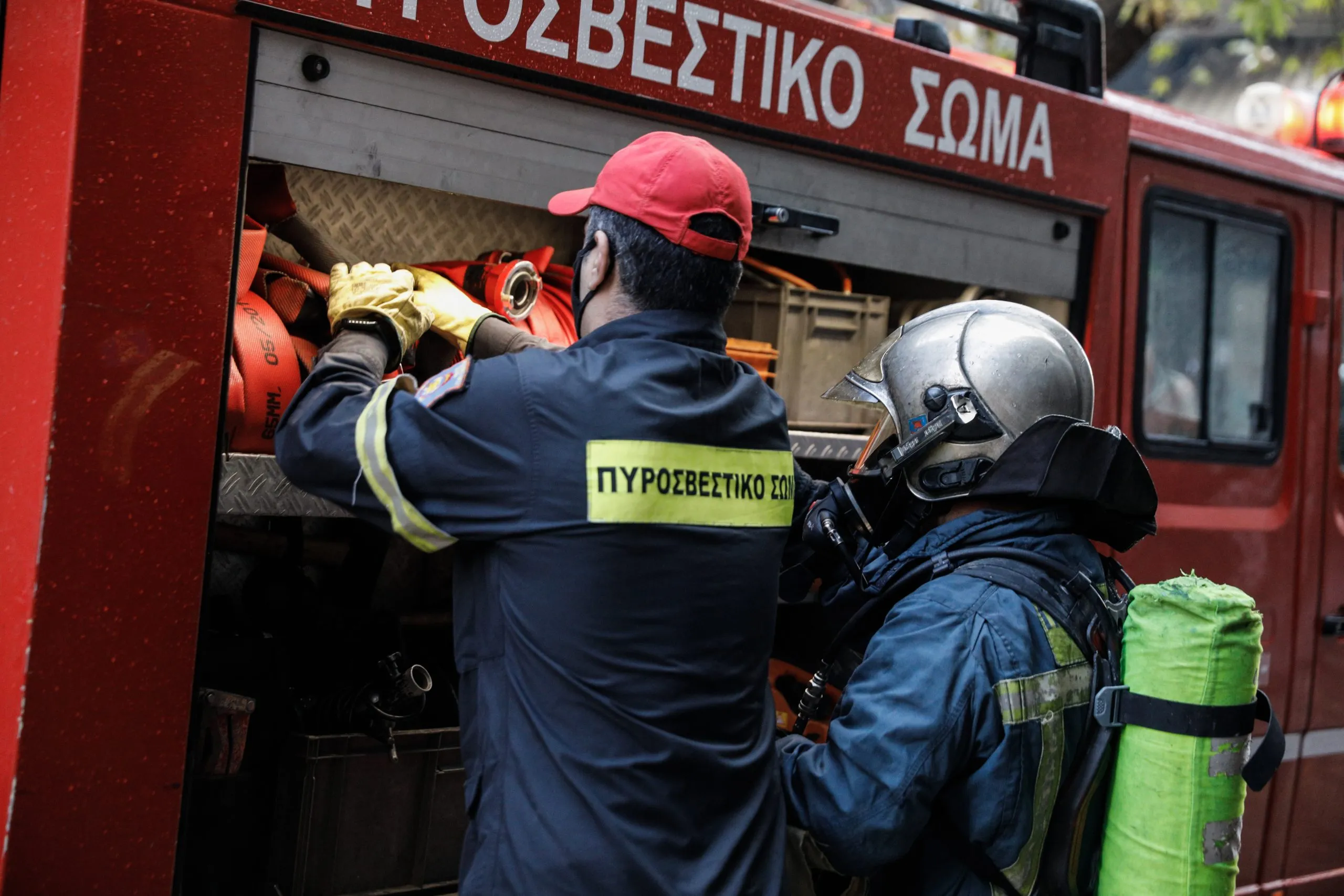 Φωτιά σε φορτηγό στη Γιαννιτσών Θεσσαλονίκης