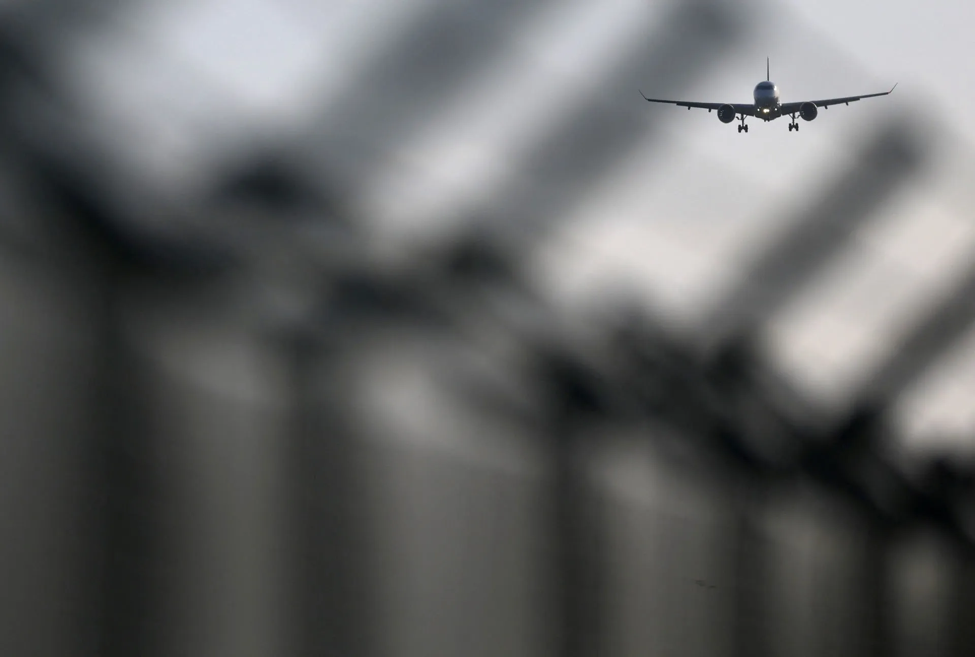 Οι δύο πιλότοι της Swiss τέθηκαν εκτός υπηρεσίας για αλκοόλ