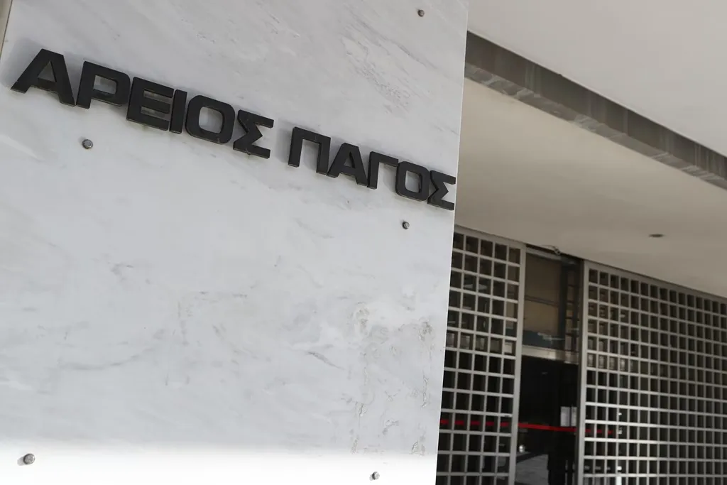 Ο εισαγγελέας ζητά αναίρεση για γιατρό με διπλή μαστεκτομή