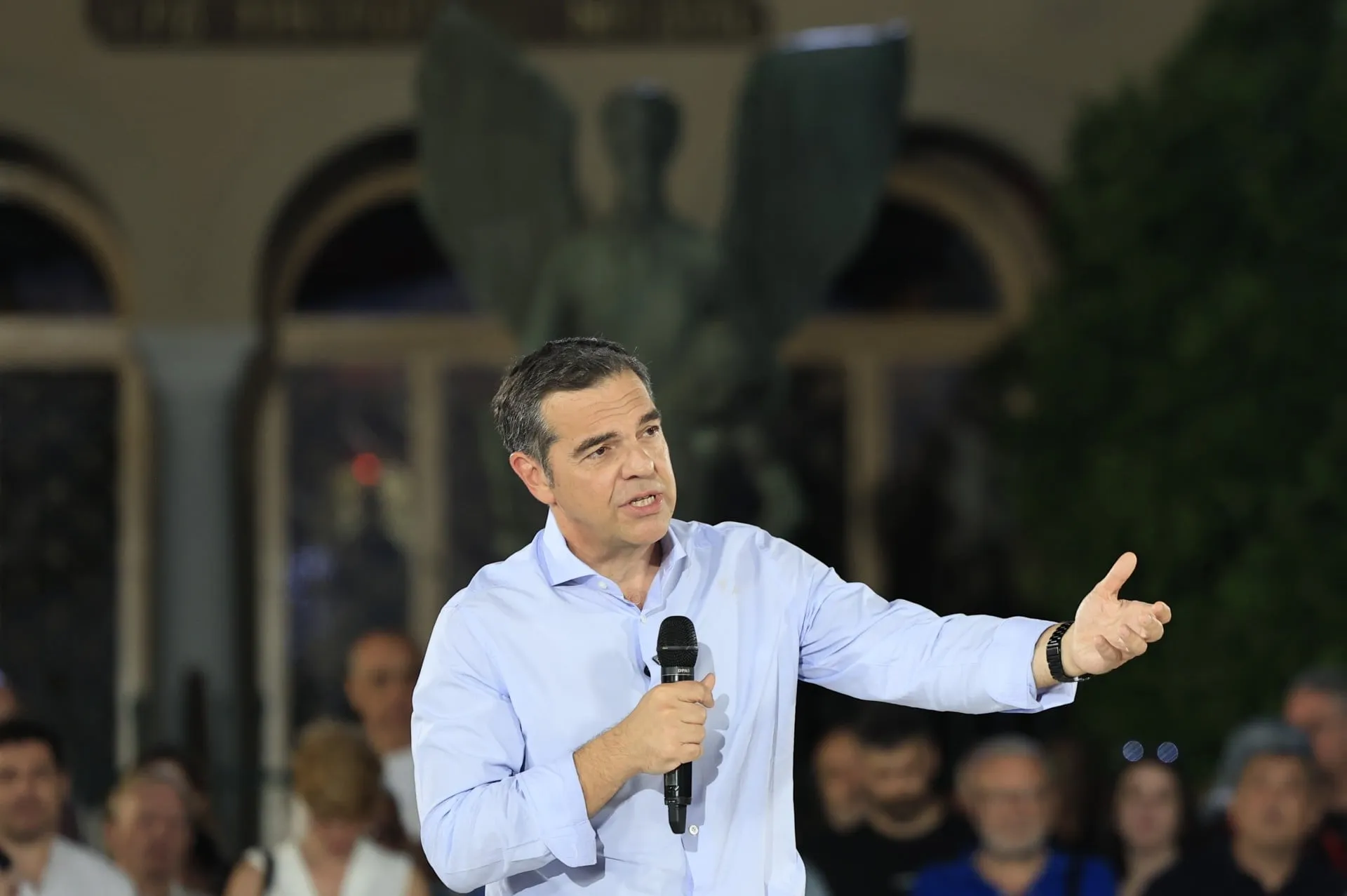 Ο Αλέξης Τσίπρας μιλά σε εκδήλωση στη ΔΕΘ
