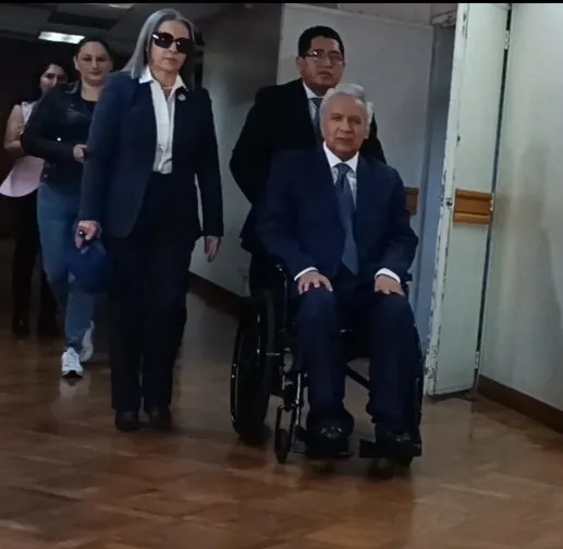 Ο Λενίν Μορένο στο δικαστήριο του Ισημερινού