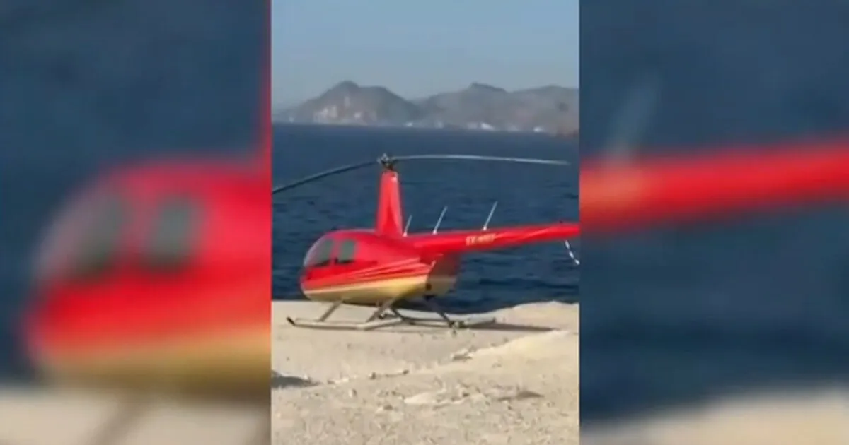 Ελικόπτερο προσγειωμένο στην παραλία Σαρακήνικο Μήλου
