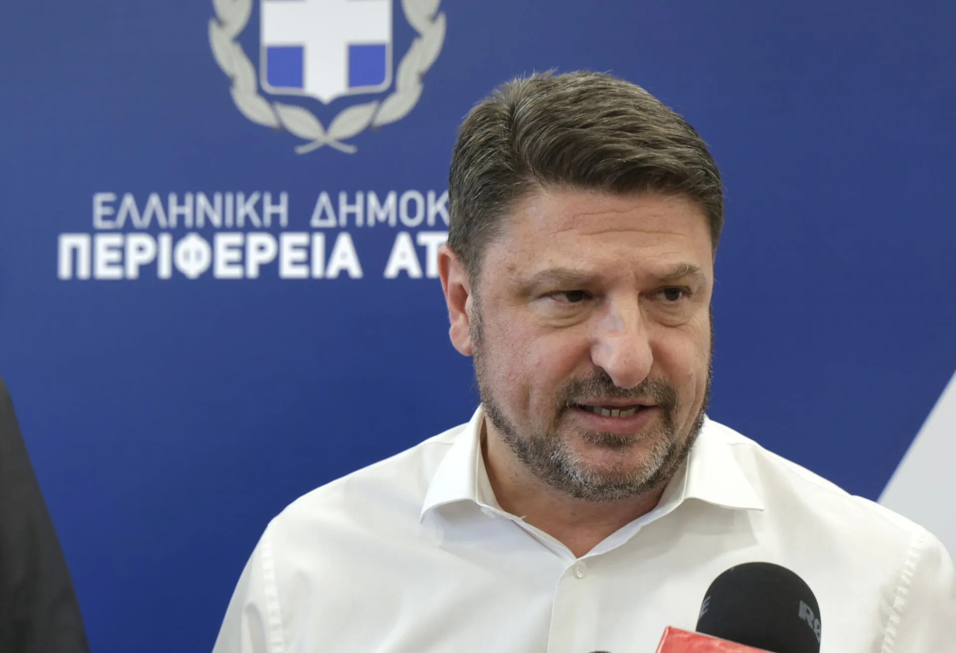 Ο Νίκος Χαρδαλιάς στο πεδίο των πυρκαγιών στην Αττική