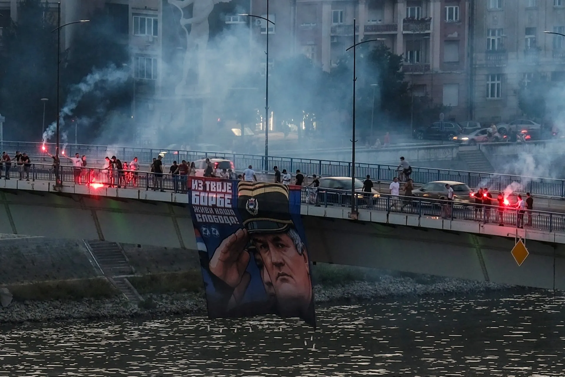 Ο Ράτκο Μλάντιτς σε δικαστική αίθουσα στη Χάγη