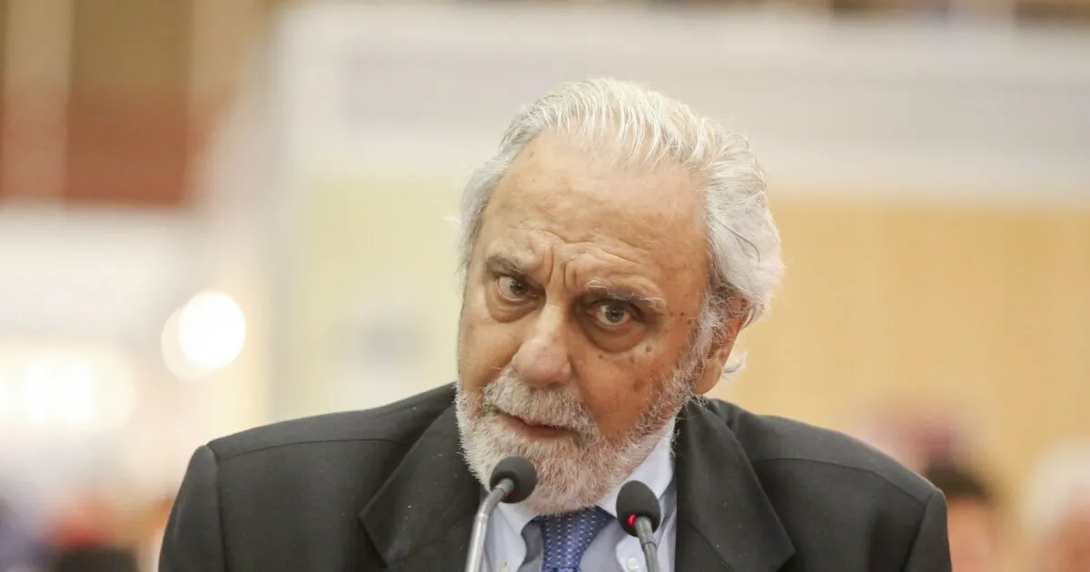 Ο κοινωνιολόγος Κωνσταντίνος Τσουκαλάς σε παλαιότερη εμφάνισή του