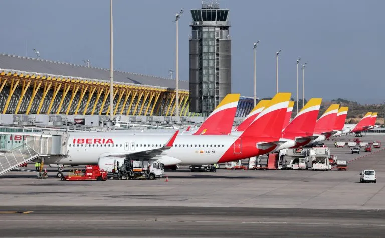 Έλεγχοι διαβατηρίων σε αεροδρόμιο της Ισπανίας