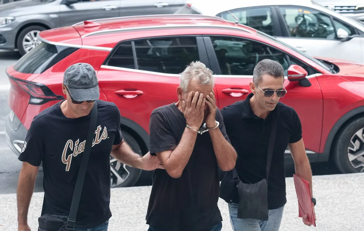59χρονος εμπρηστής της Σίνδου στο δικαστήριο