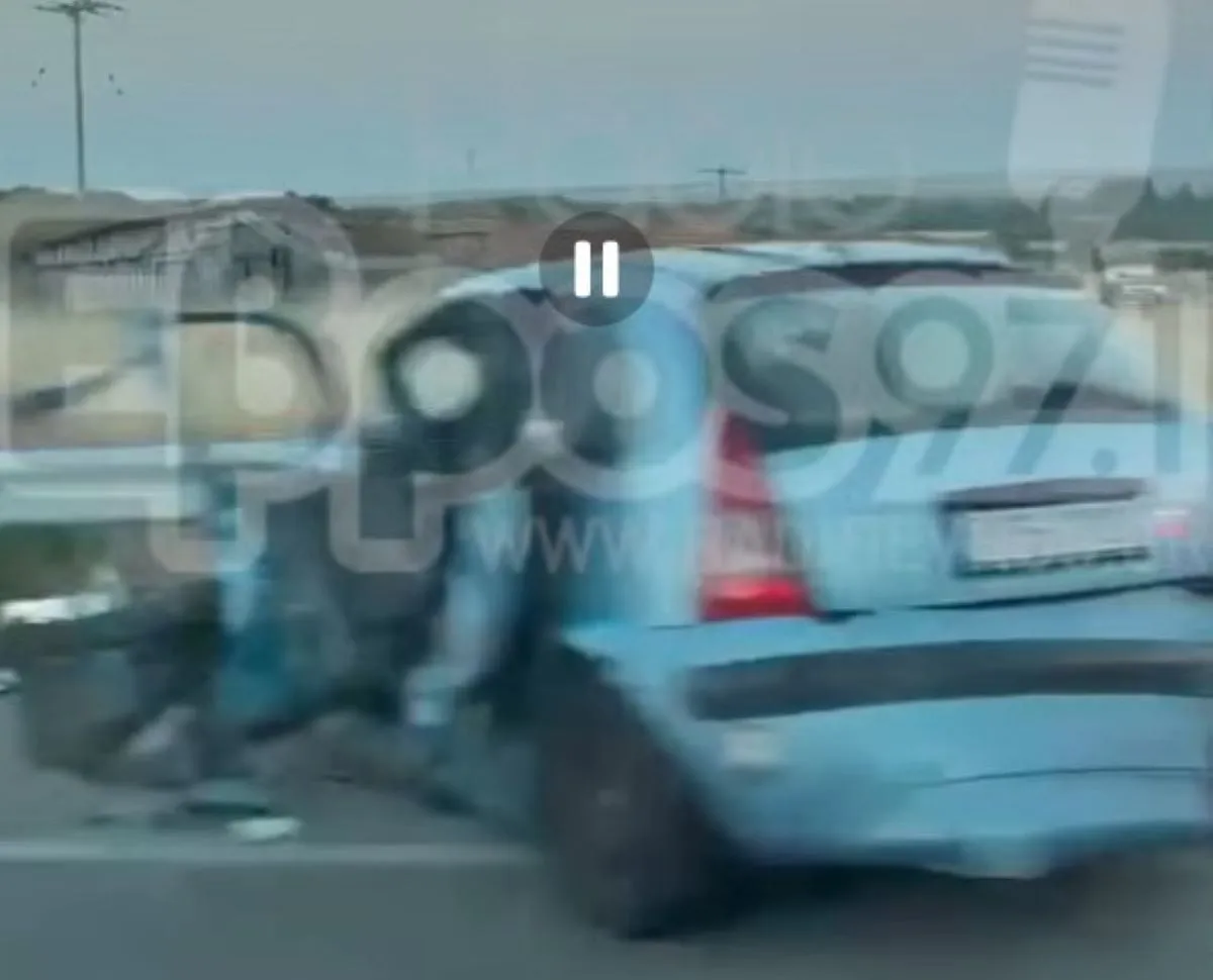 Τροχαίο ατύχημα με συγκρουσμένα οχήματα στον Έβρο