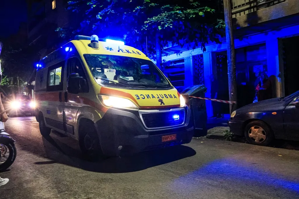 Τροχαίο ατύχημα στη Λεωφόρο Ποσειδώνος στη Βούλα