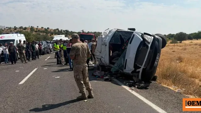 Ανατραπέν λεωφορείο μετά από τροχαίο δυστύχημα στην Τουρκία