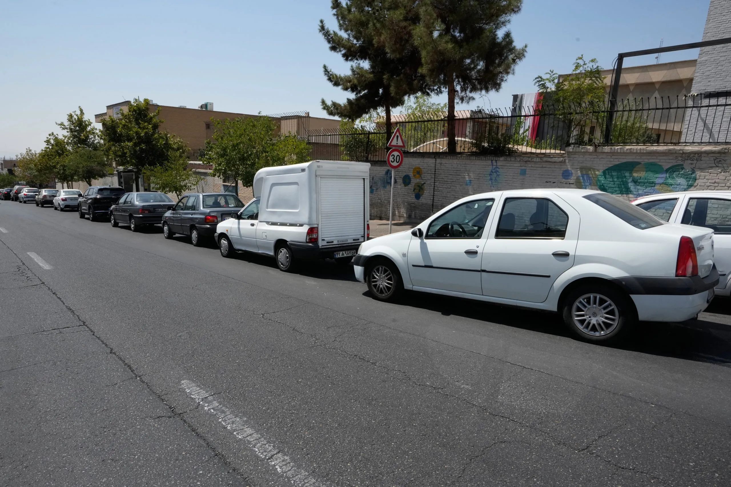 Ουρές αυτοκινήτων σε βενζινάδικο στην Τεχεράνη