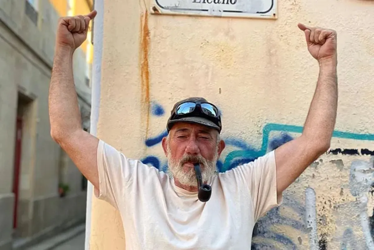 Ιστιοπλοϊκό σκάφος στο Ιόνιο πέλαγος κοντά στην Πύλο
