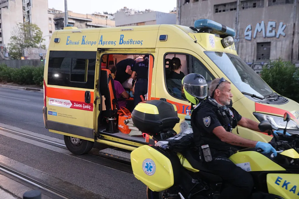Στάση ΚΤΕΛ λεωφορείου στον Ανισαρά Χερσονήσου Κρήτη