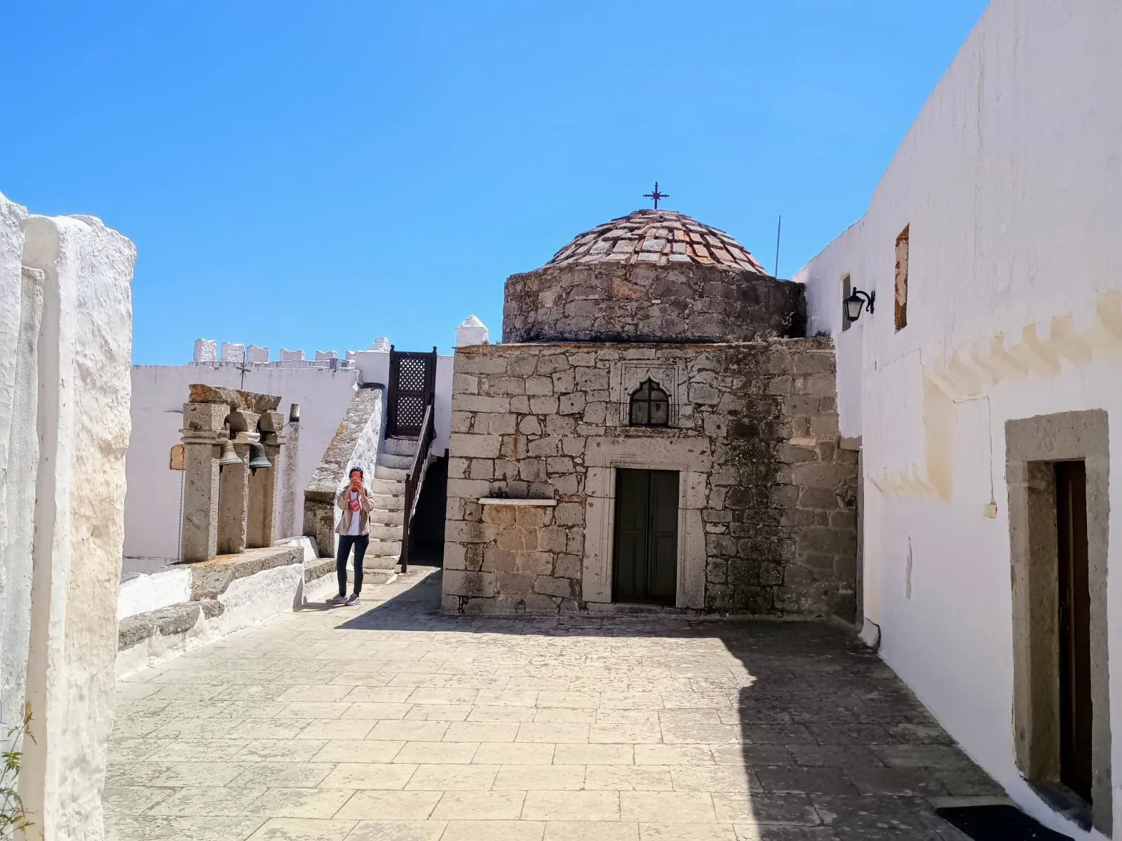 Πανηγύρι Δεκαπενταύγουστου σε εκκλησία στα Δωδεκάνησα