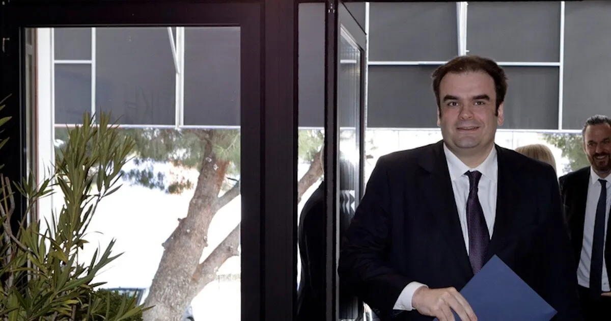 Ο Κυριάκος Πιερρακάκης καταθέτει αίτημα ρήτρας διαφυγής