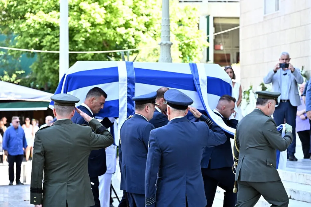 Κηδεία Γιάννη Βαρβιτσιώτη στη Μητρόπολη Αθηνών