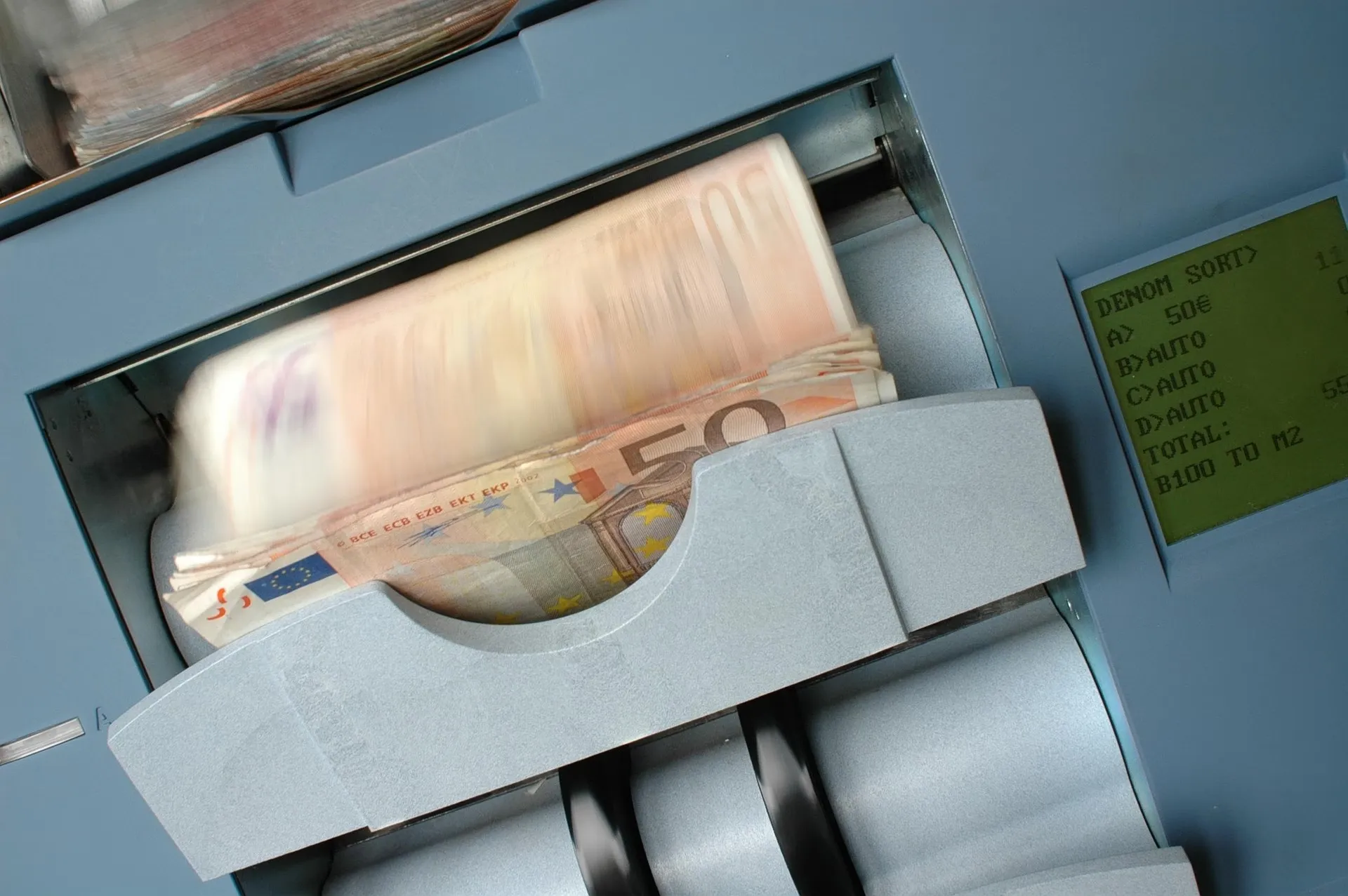 Οικογένεια με παιδί και χρήματα, επίδομα 150 ευρώ